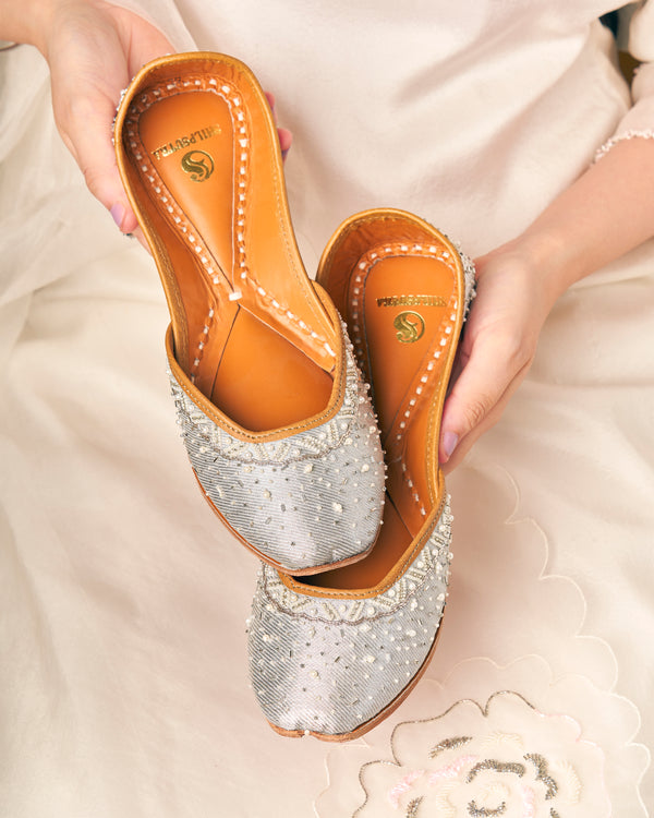 Mukta β Silver elegance with hand embroidery