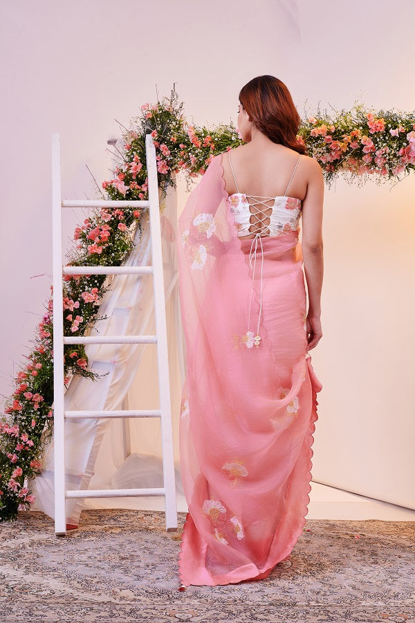 Elegant Rose Saree with Patch Flower Motifs