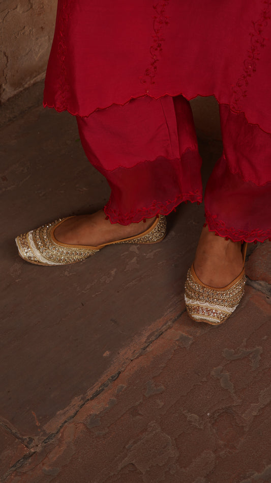Golden  Gilt Jutti