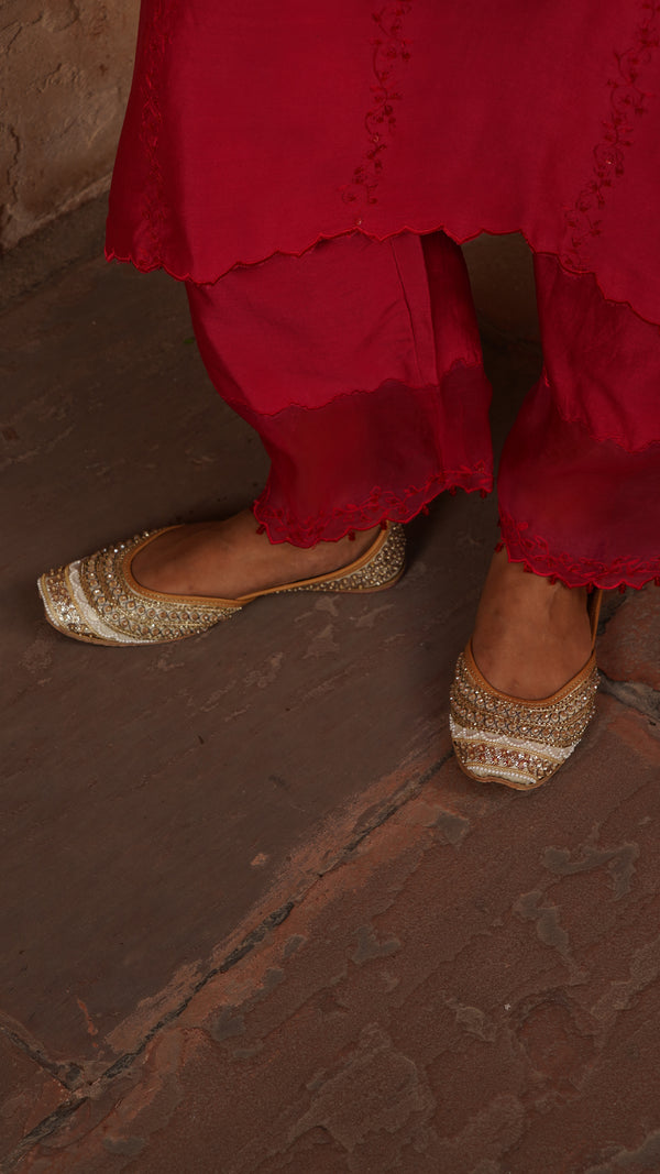 Golden  Gilt Jutti