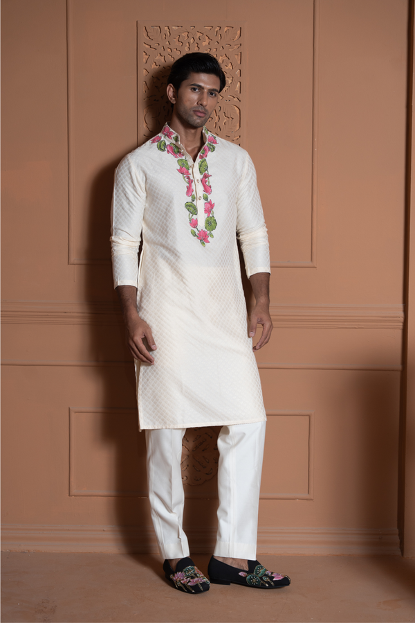 Gulkaar Kurta