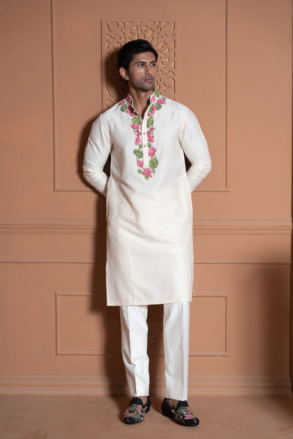 Gulkaar Kurta