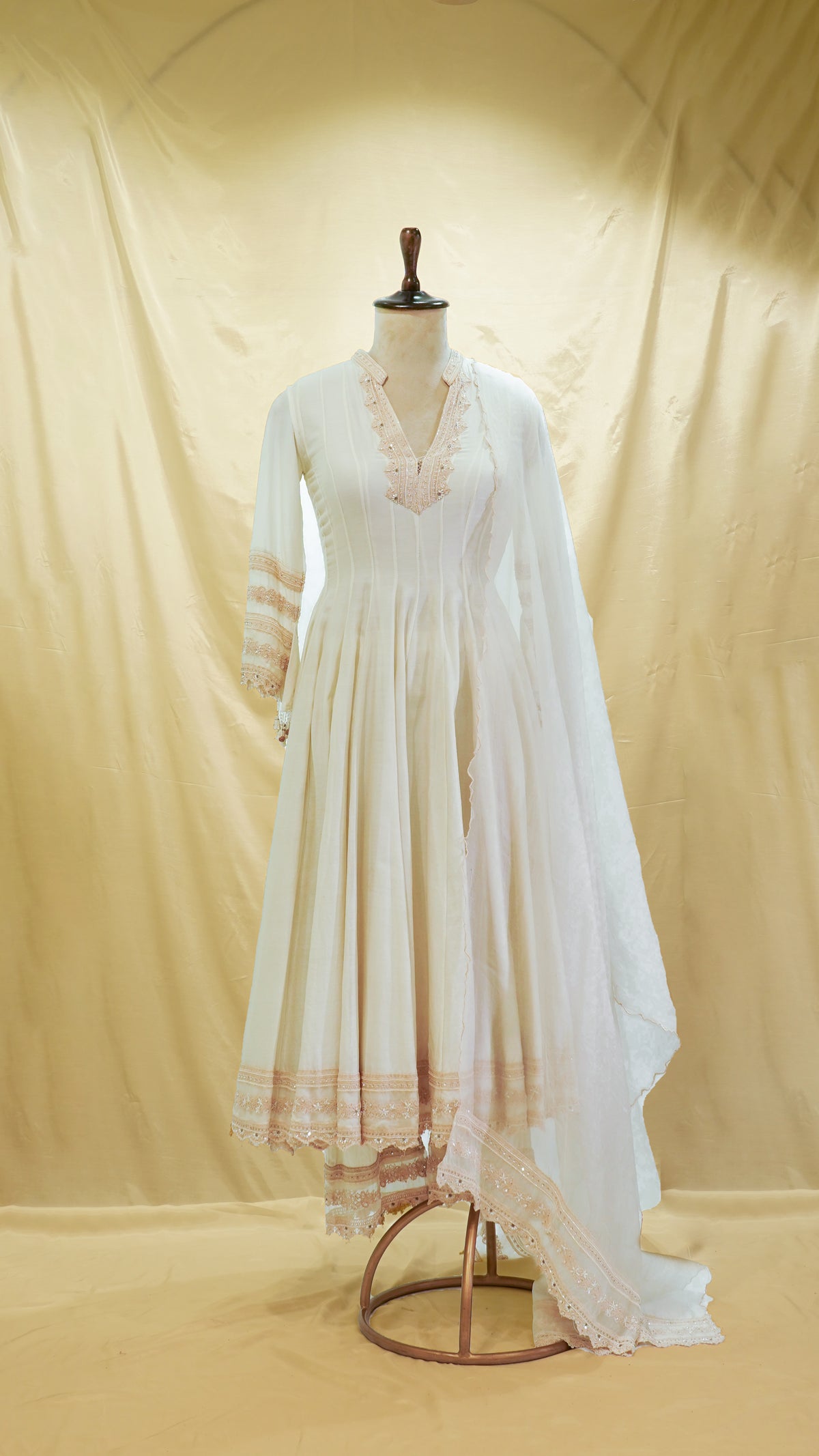 Off-White Anarkali