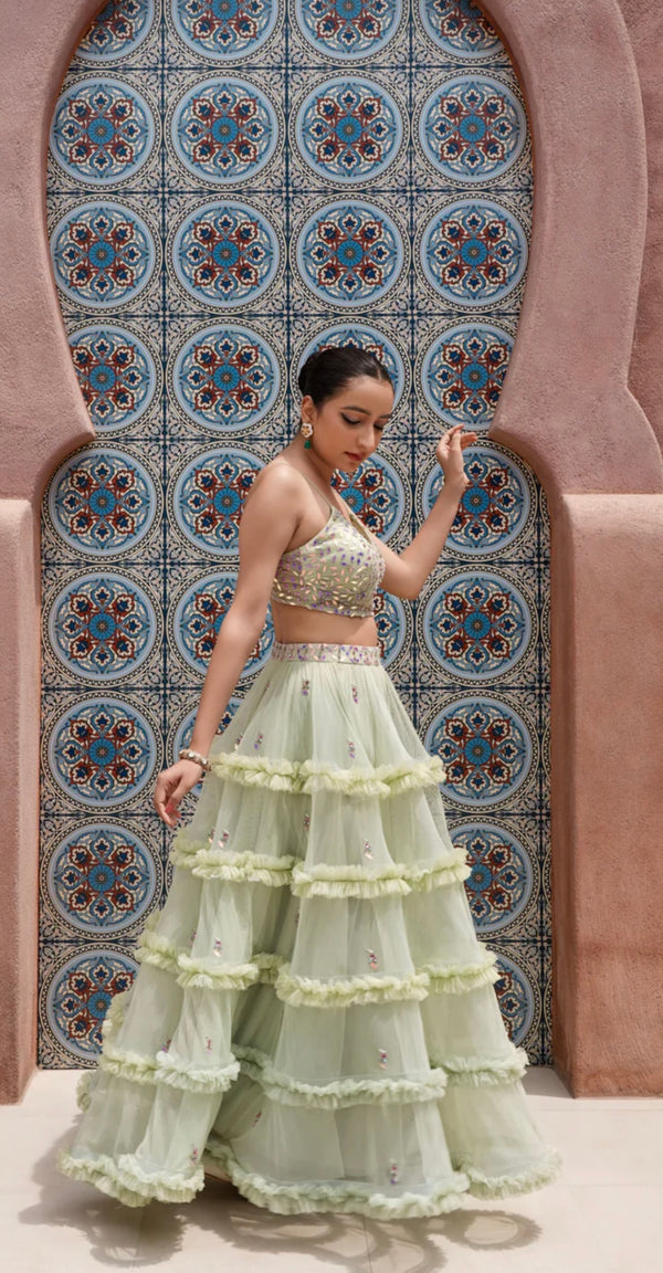 Rooh e bunawat look 1