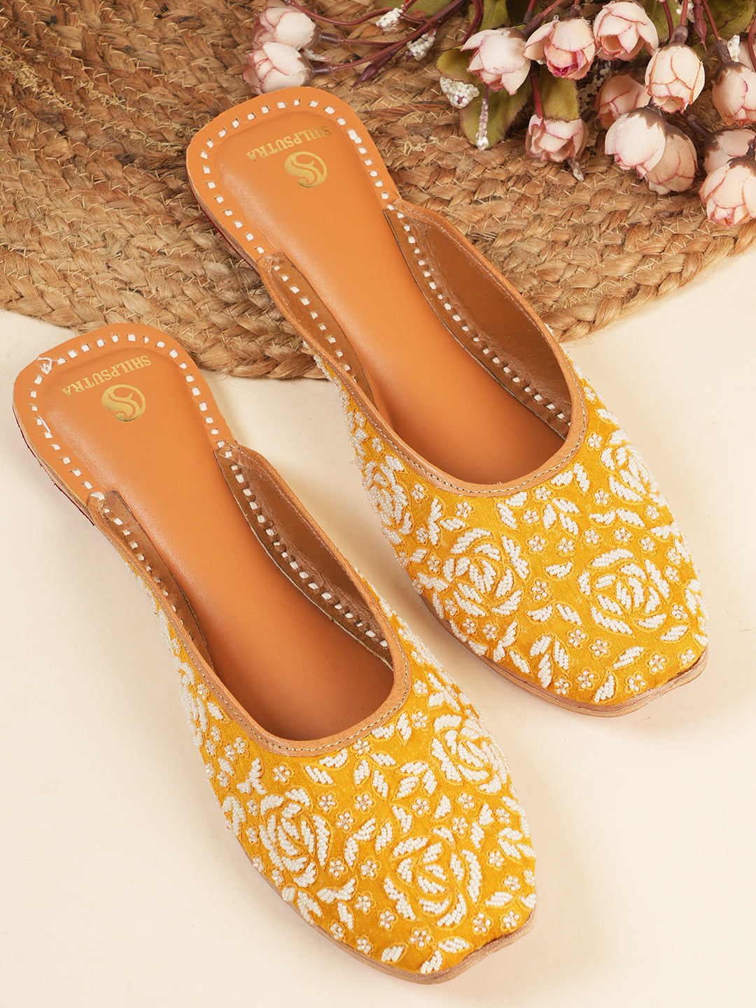 Pearl on sunshine juttis
