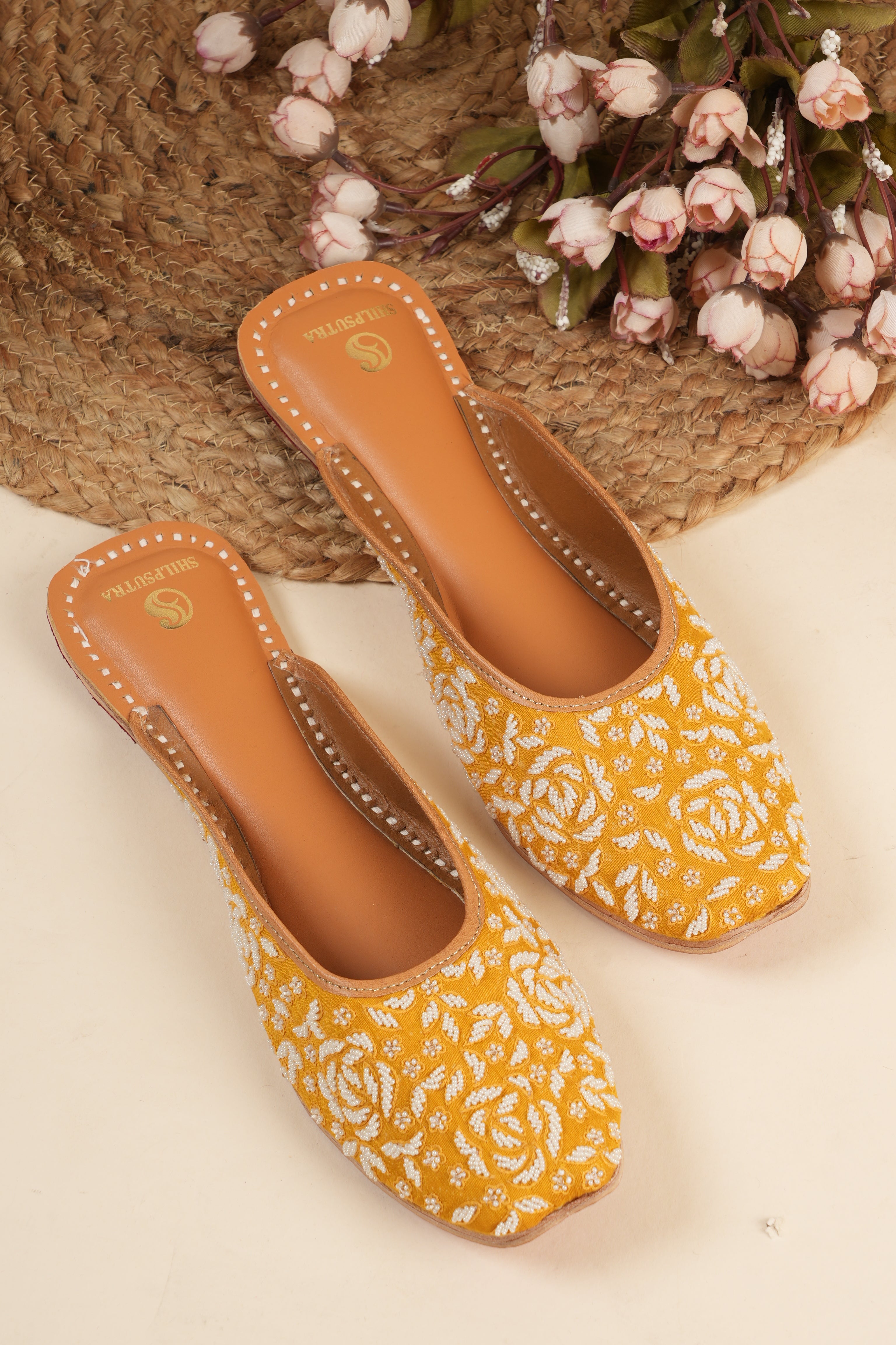 Pearl on sunshine juttis