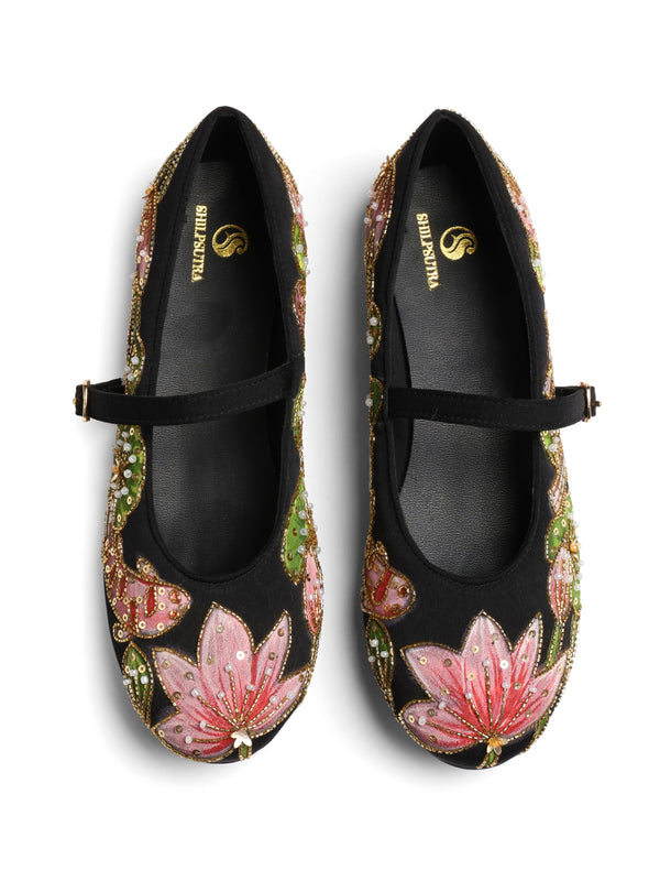 Lotus Noir Ballarenas