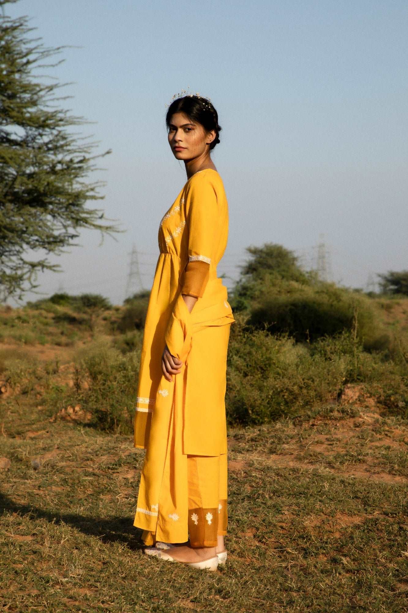 Yellow Oxeye Daisy Kurti