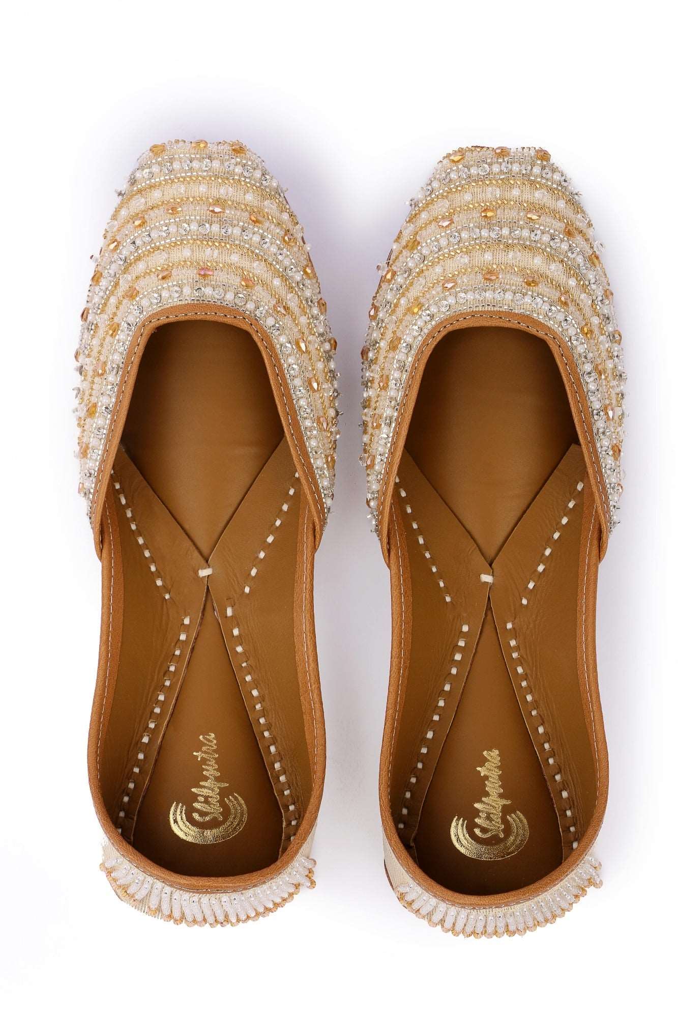White color Designer golden embroidered ladies new design jutti
