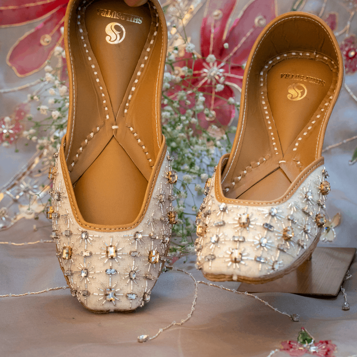 Golden & Silver Stones Studded Designer Jutti