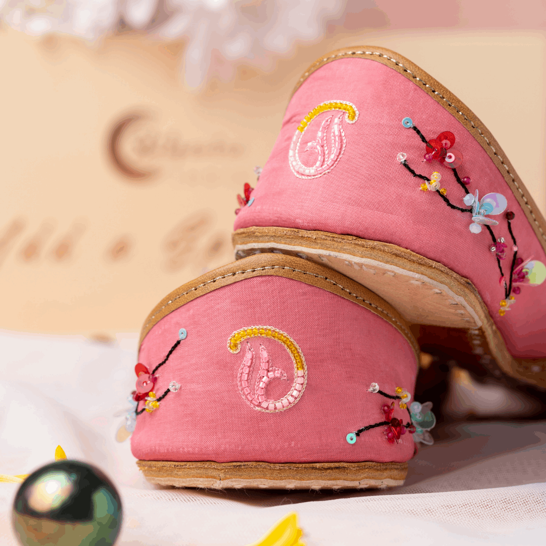 Pink Color Designer Embroidered Punjabi Fancy Jutti 