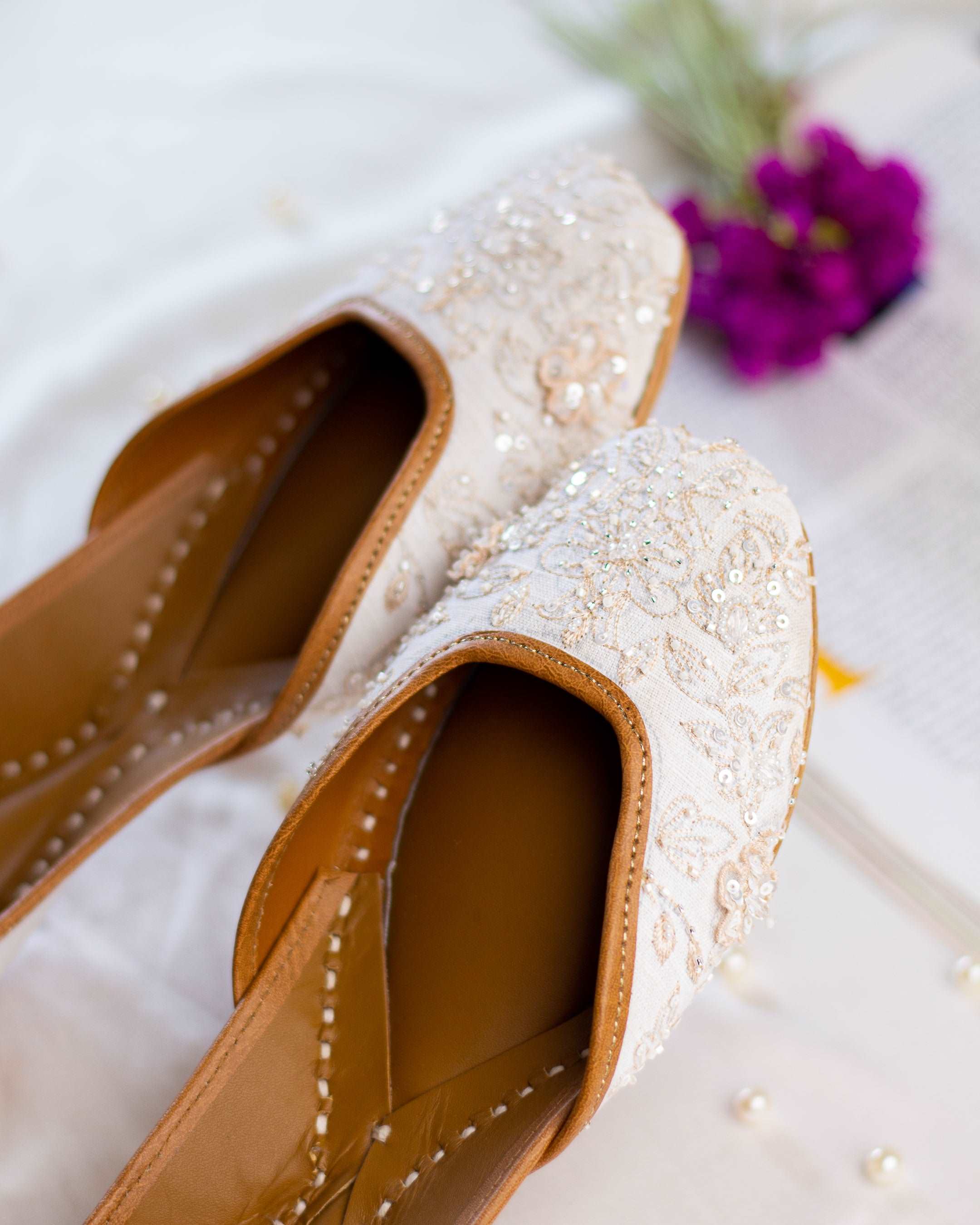White Color Hand Embroidered Designer Punjabi Jutti for Ladies