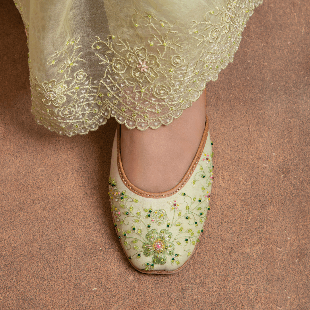 Green Color Floral Embroidered Designer Ladies Punjabi Jutti Ombre Jutti