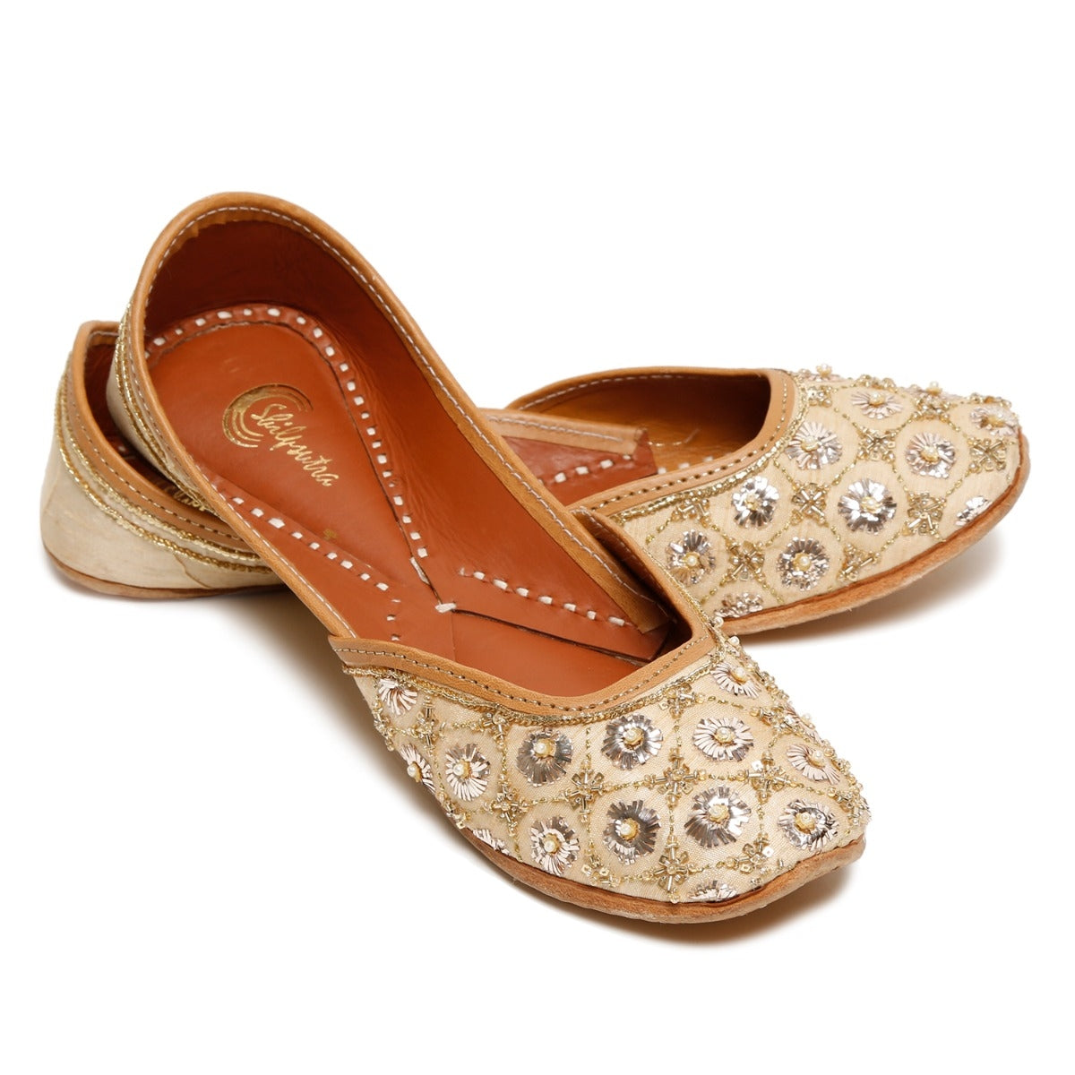 Mughal style Embroidered designer ladies jutti - Beige Paradise Designer Ladies Jutti