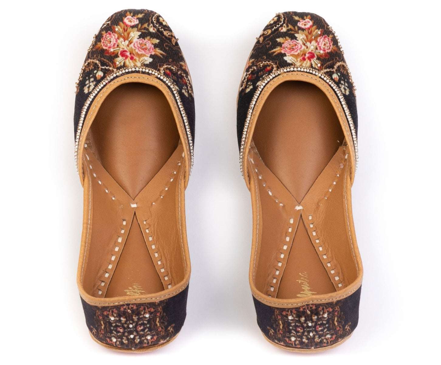Designer Black Punjabi Jutti for Women