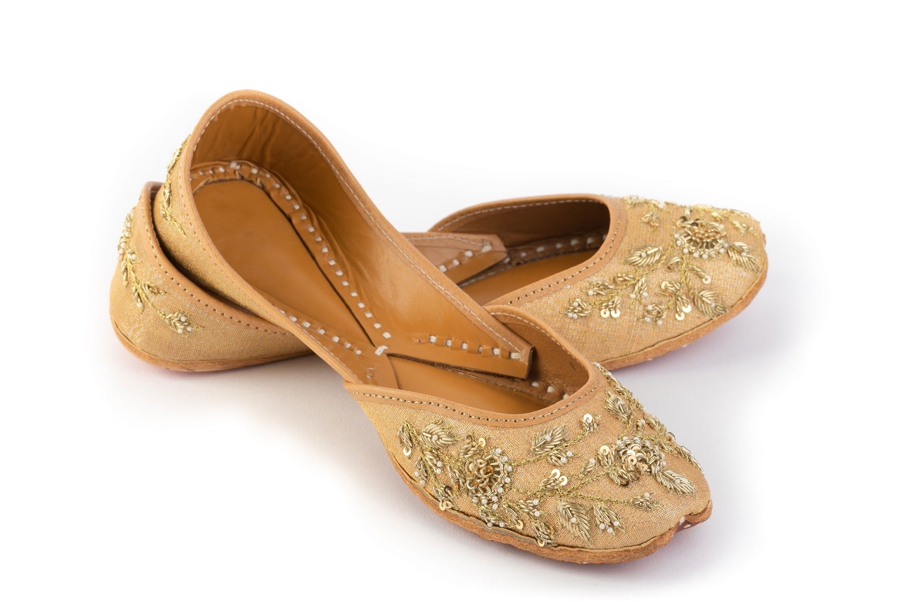 Designer Golden Embroidered Ladies Punjabi Fancy Jutti