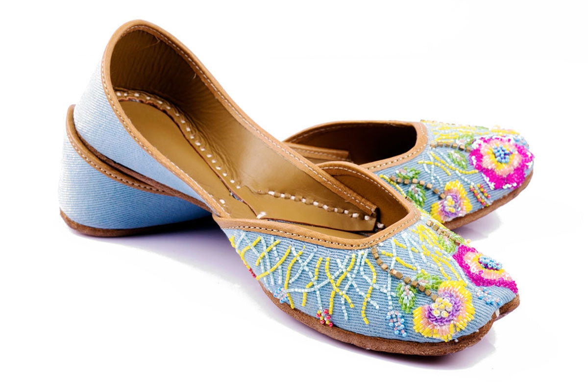 Beautyful Multicolor Hand Embroidered Designer Ladies jutti