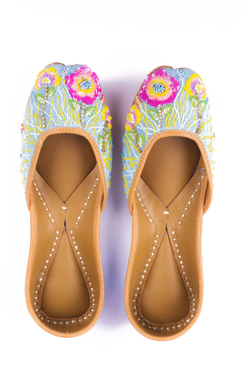 Beautyful Multicolor Hand Embroidered Designer Ladies jutti