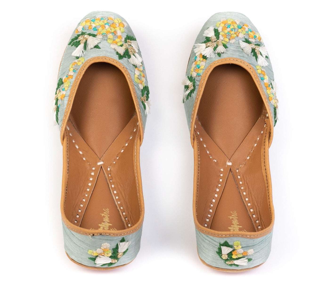 Embroidered Designer ladies green color Jutti 