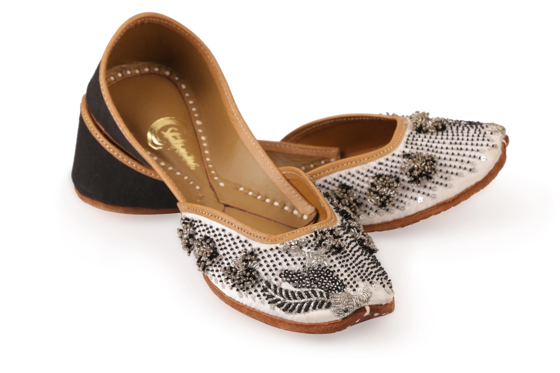 Black & White Designer Embroidered Ladies Jutti 