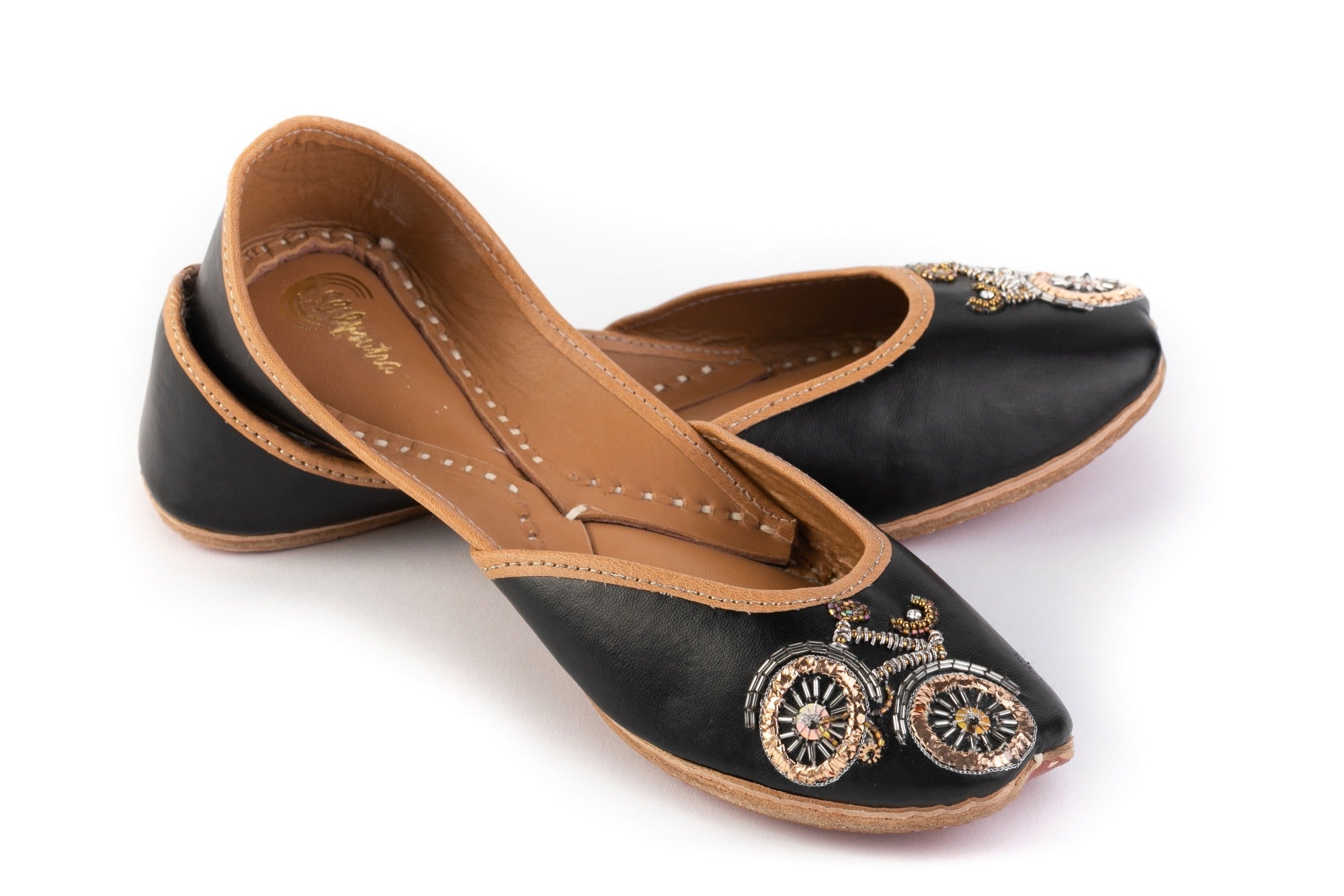 Embroidered Leather Black Color Designer Punjabi Jutti for Ladies