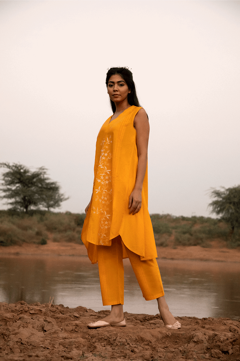 Zinnia Blooms Kurti